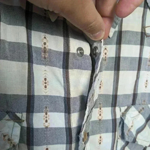 VINTAGE LEVI STRAUSS Size XL Women snap  buttom blouse short sleeves - Picture 4 of 9